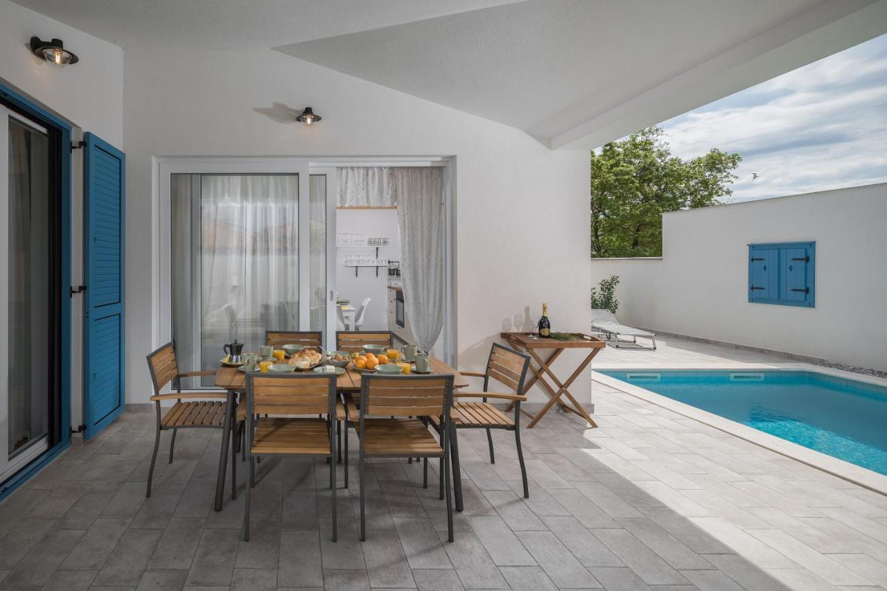 Spacious House In Istria Peroj
